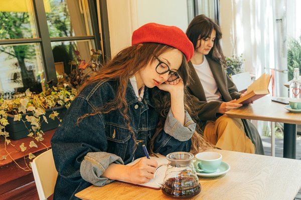 Les Répercussions Écologiques de la Mode Éphémère : Enjeux et Solutions